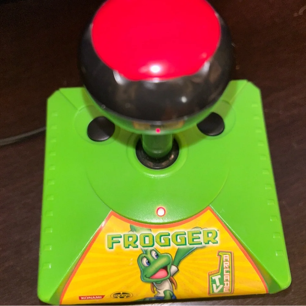 VTG 2004 Konami Classic FROGGER Plug N Play TV Handheld Arcade Video GUC Tested